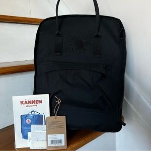 Authentic Fjallraven Kanken (Fjällräven Re- Kånken, recycled rekanken) in Black